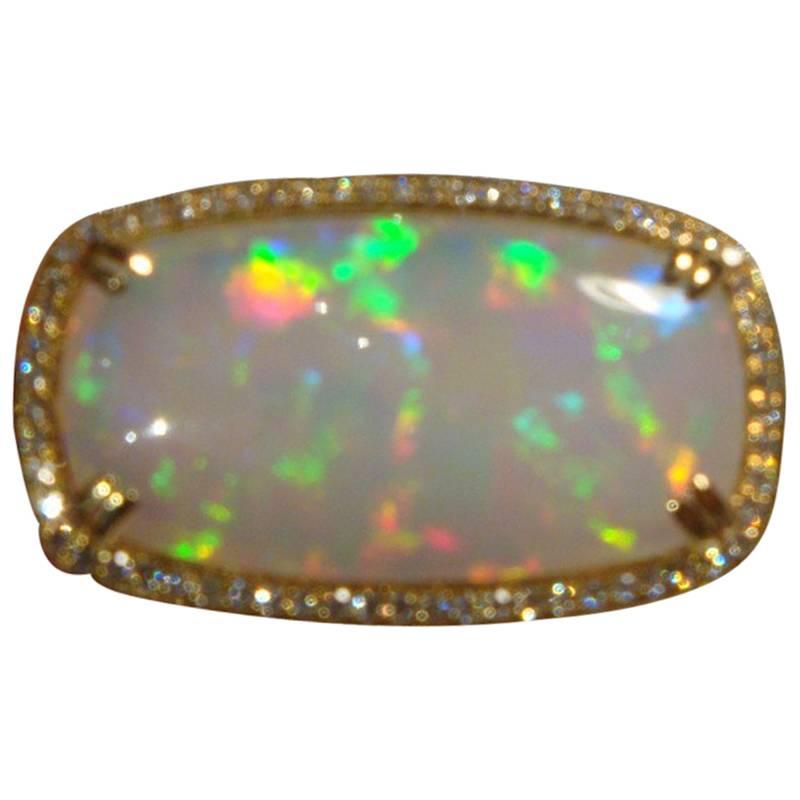 Rare Magnificent 20-Carat Large White Fire Opal Diamond 18-Karat Gold Ring For Sale