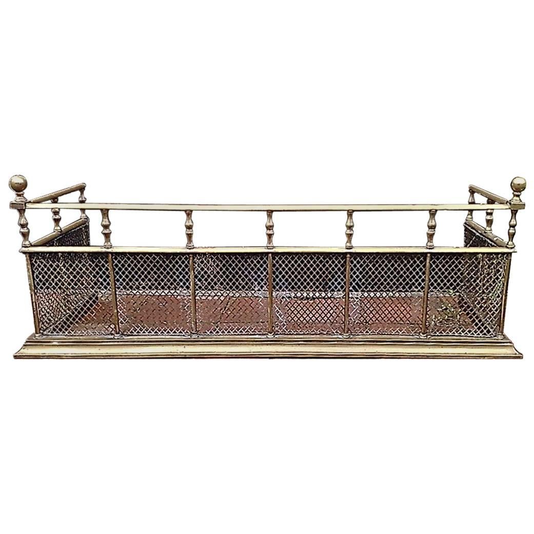 Good Quality Aesthetic Movement Brass Fire Fender with Turned Details & Finials