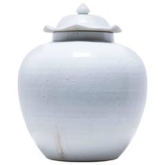 Chinese Cloud Onion Jar with Wavy Lid