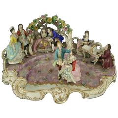Antike Dresdner Porzellangruppe mit Tanzszene im Ballsaal:: um 1880
