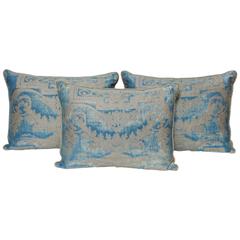 Set of Three Fortuny Fabric Cushions in a Neoclassical Pattern 1