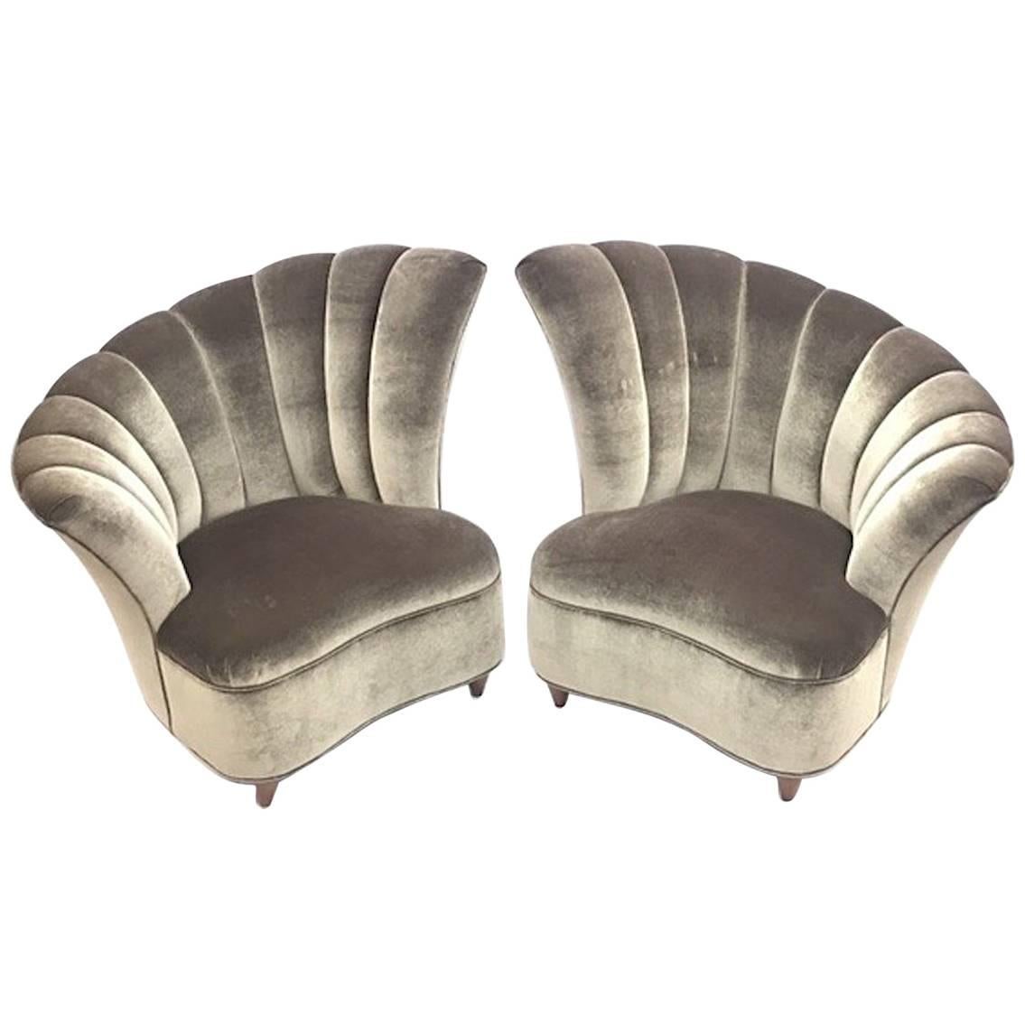 Hollywood Fan Back Chairs Mid-Century Modern For Sale