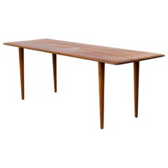 1960s Peter Hvidt FD156 Design Coffee Table for France 
Son