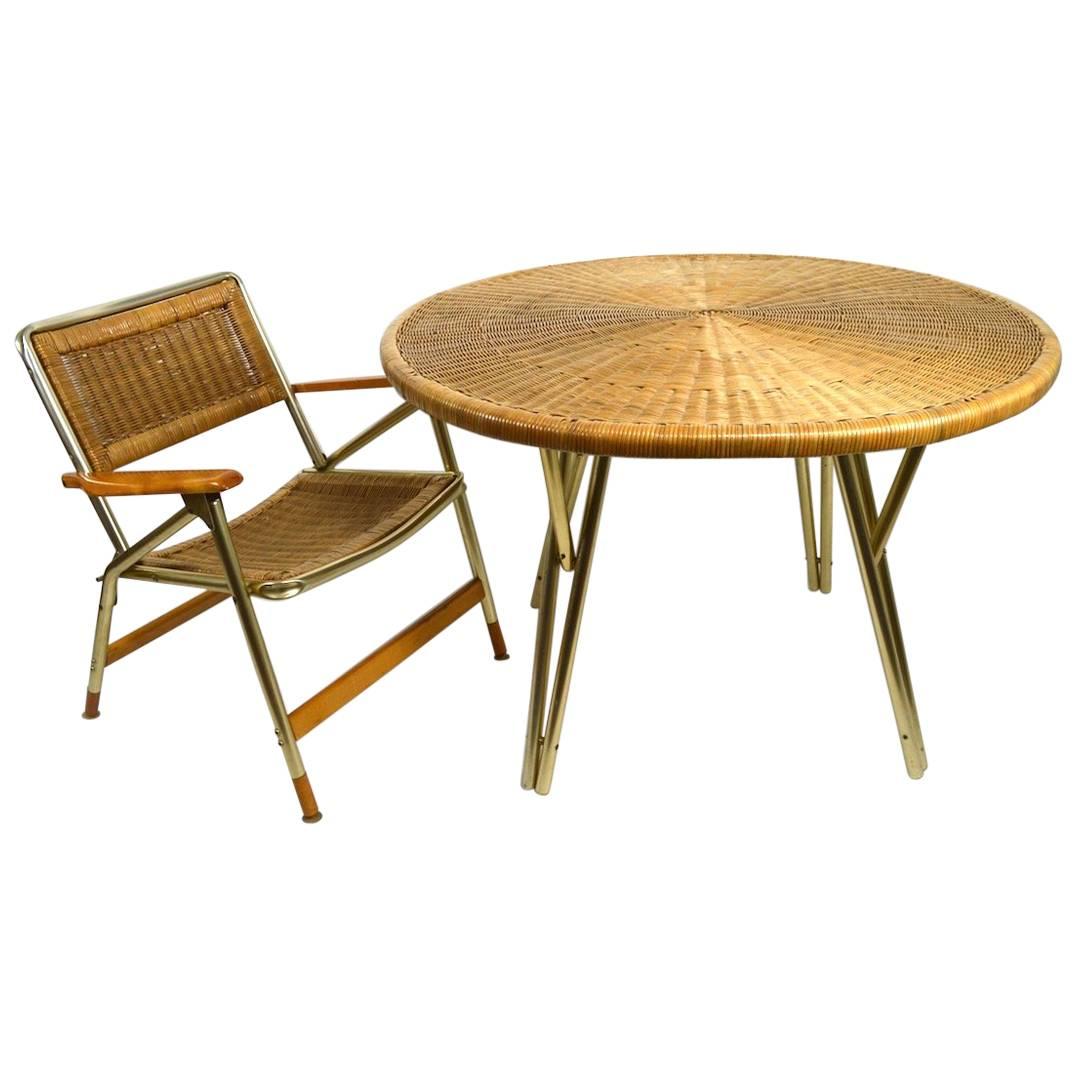 Ultra Chic Patio Set Table and Four Chairs by Telescope Furniture