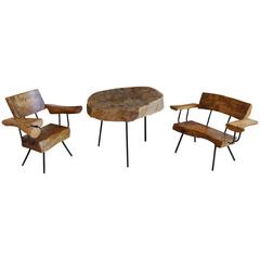 Table et chaises primitives en bois rond par Sabena