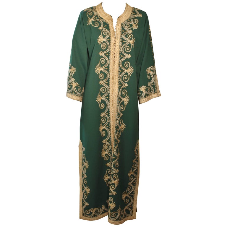 Moroccan Green Embroidered Caftan Maxi Dress Kaftan Size M For Sale at  1stDibs | embroidered caftan dress, embroidered kaftan dress, green kaftan