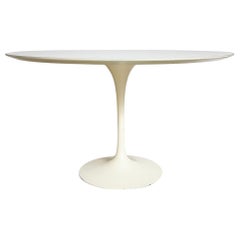 Retro Knoll Saarinen Round Dining Table White Laminate Cast Iron