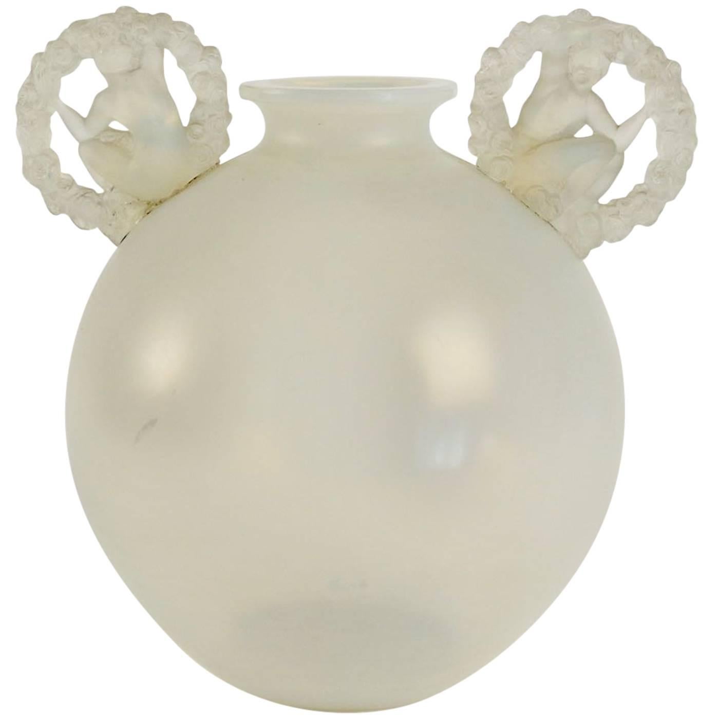 René Lalique Opalescent Vase "Ronsard"