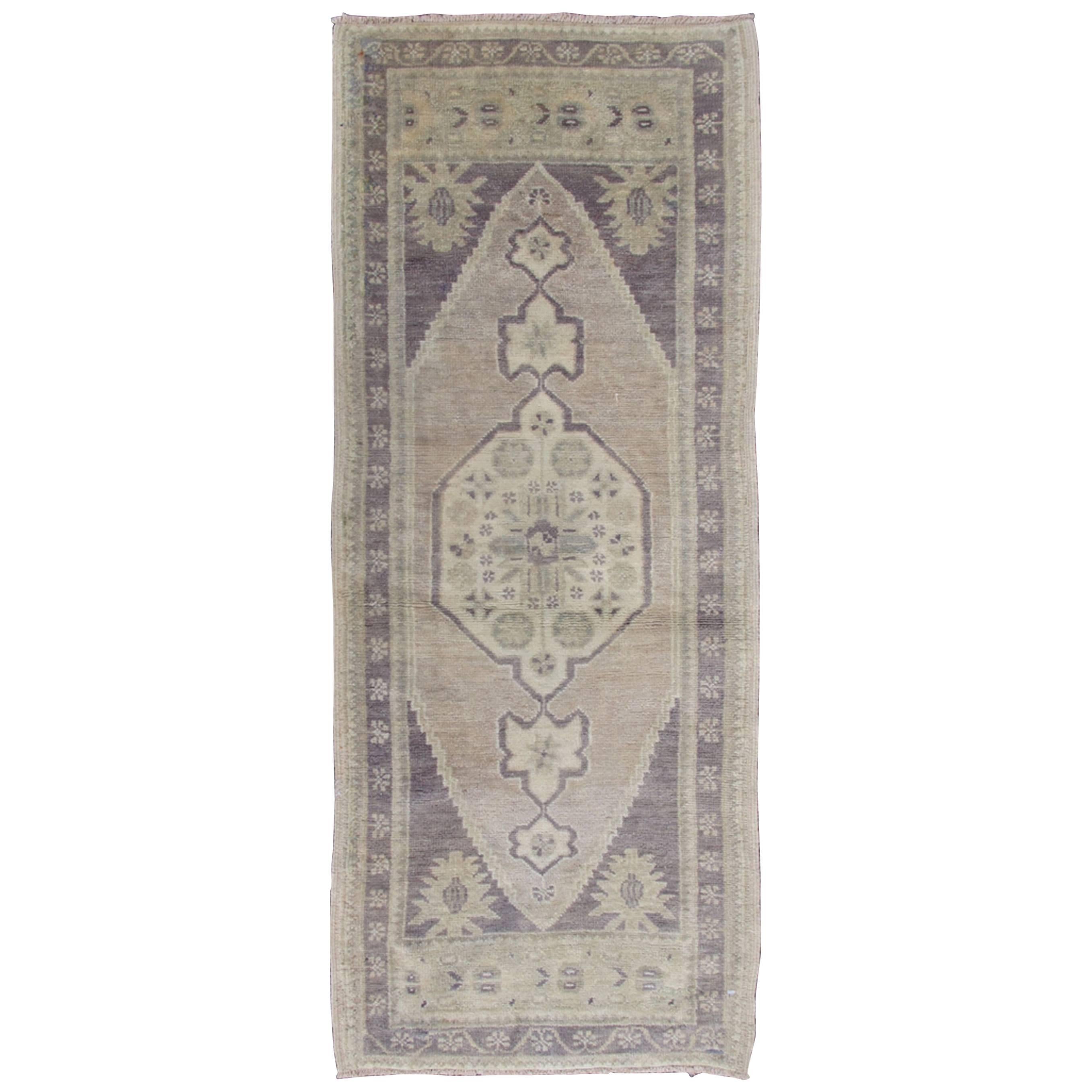 Vintage Turkish Oushak Carpet with Medallion in Dark Gray/Purple and Ivory