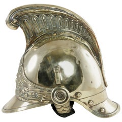 Französischer Feuerwehrhelm aus Messing mit Wappen aus dem späten 19