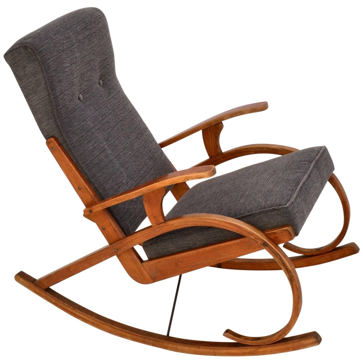  1930's Strong Modernist Design Czech Rocking Chair in Bentwood