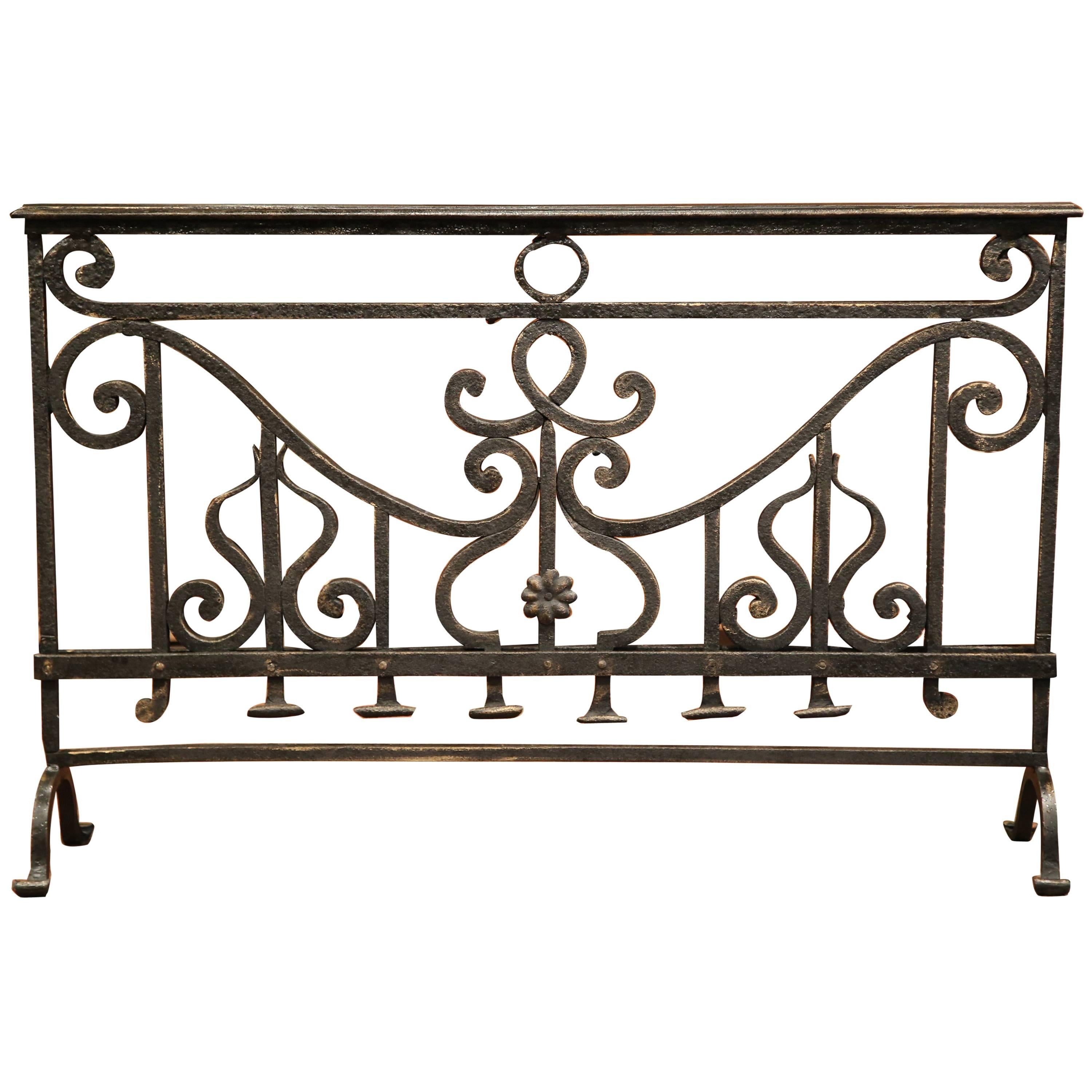 18th Century French Patinated Wrought Iron Fireplace Screen