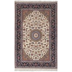Vintage Isfahan Persian Rug 4