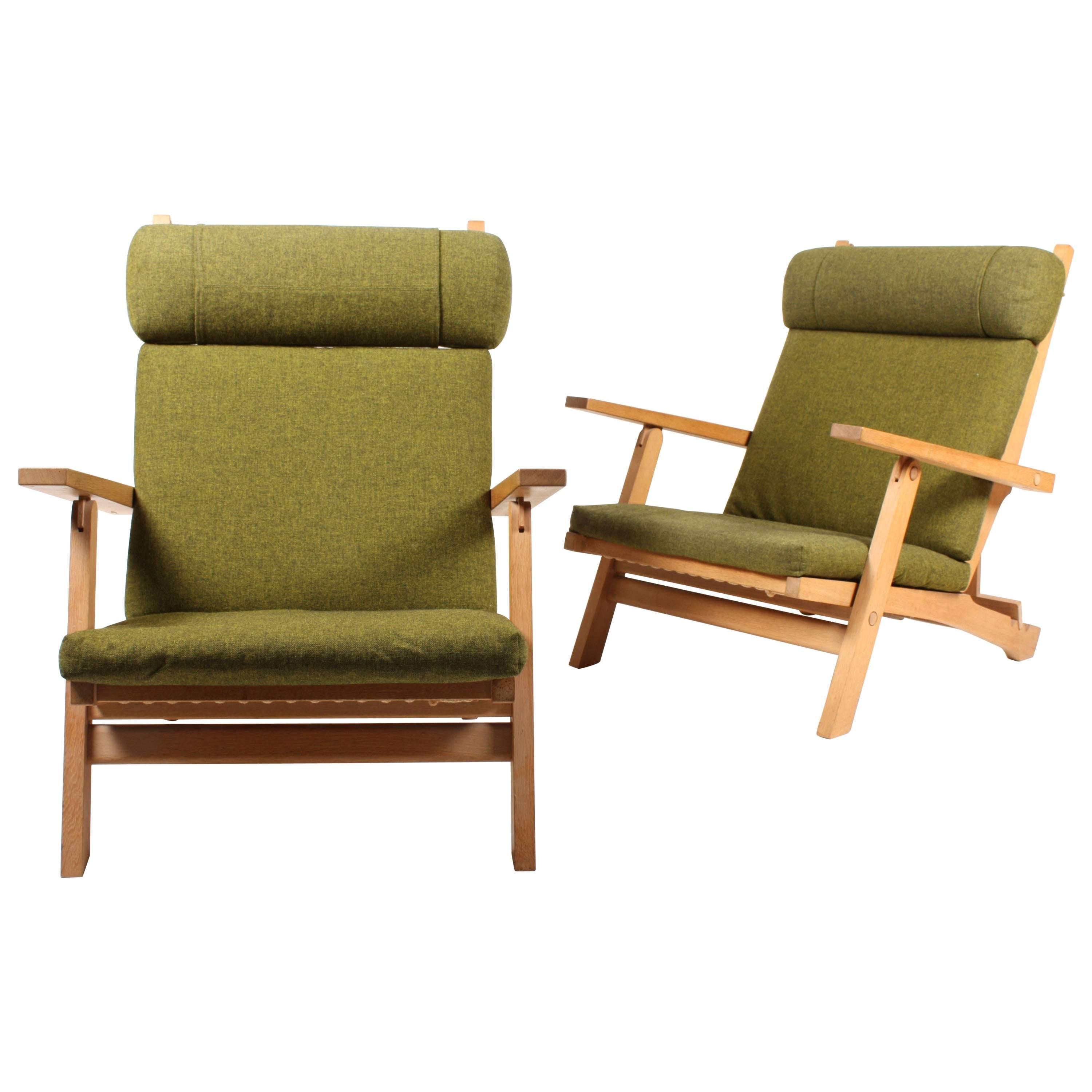 Pair of Rare Lounge Chairs by Wegner