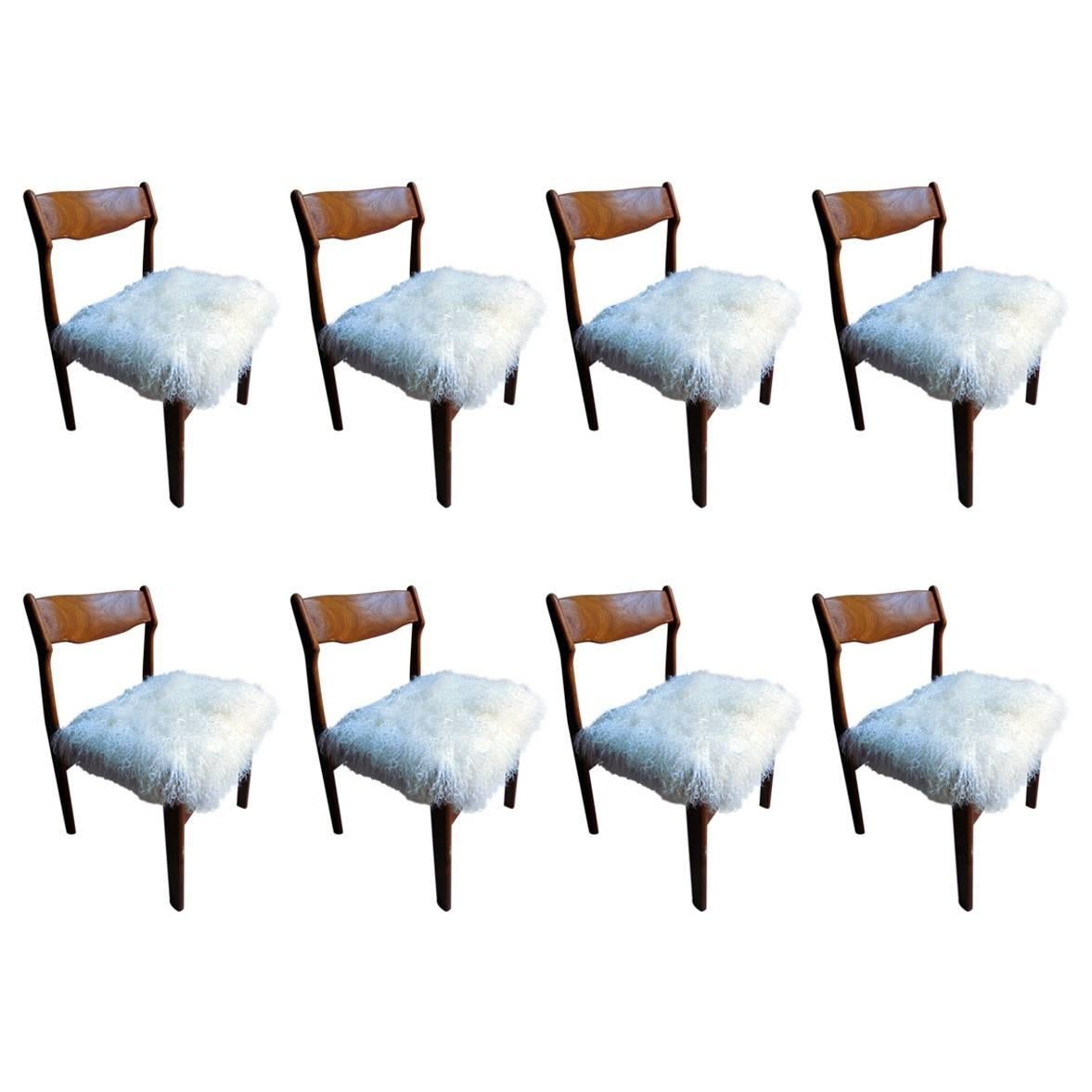 Beautiful Set of Eight Reupholstered Danish Chairs, circa 1960 For Sale