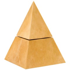 Lackierte Ziegenleder Pyramiden-Eiskübel oder Weinkühler-Skulptur von Aldo Tura