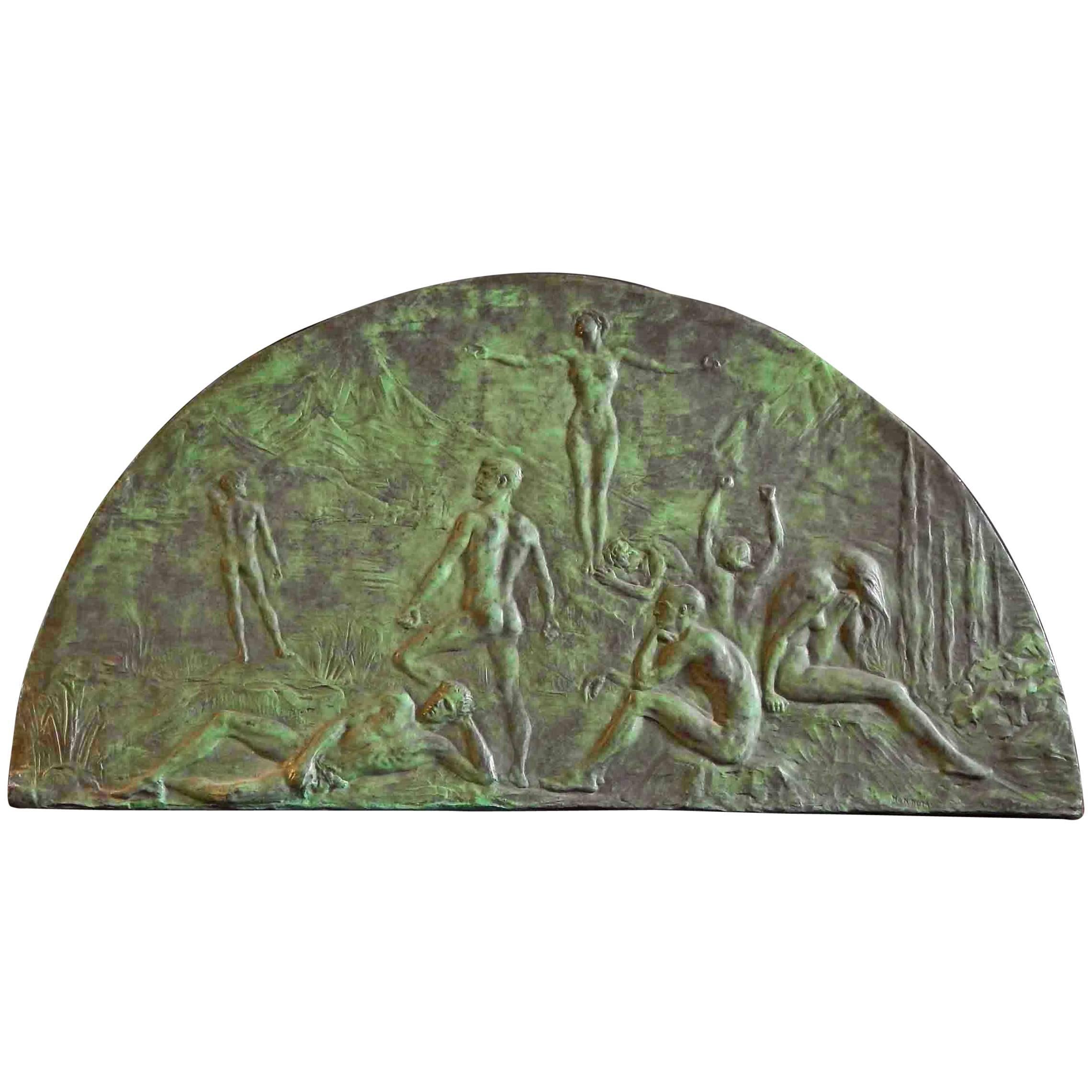 Remarquable panneau sculptural Art Déco en bronze avec plusieurs nus «ndum » en vente