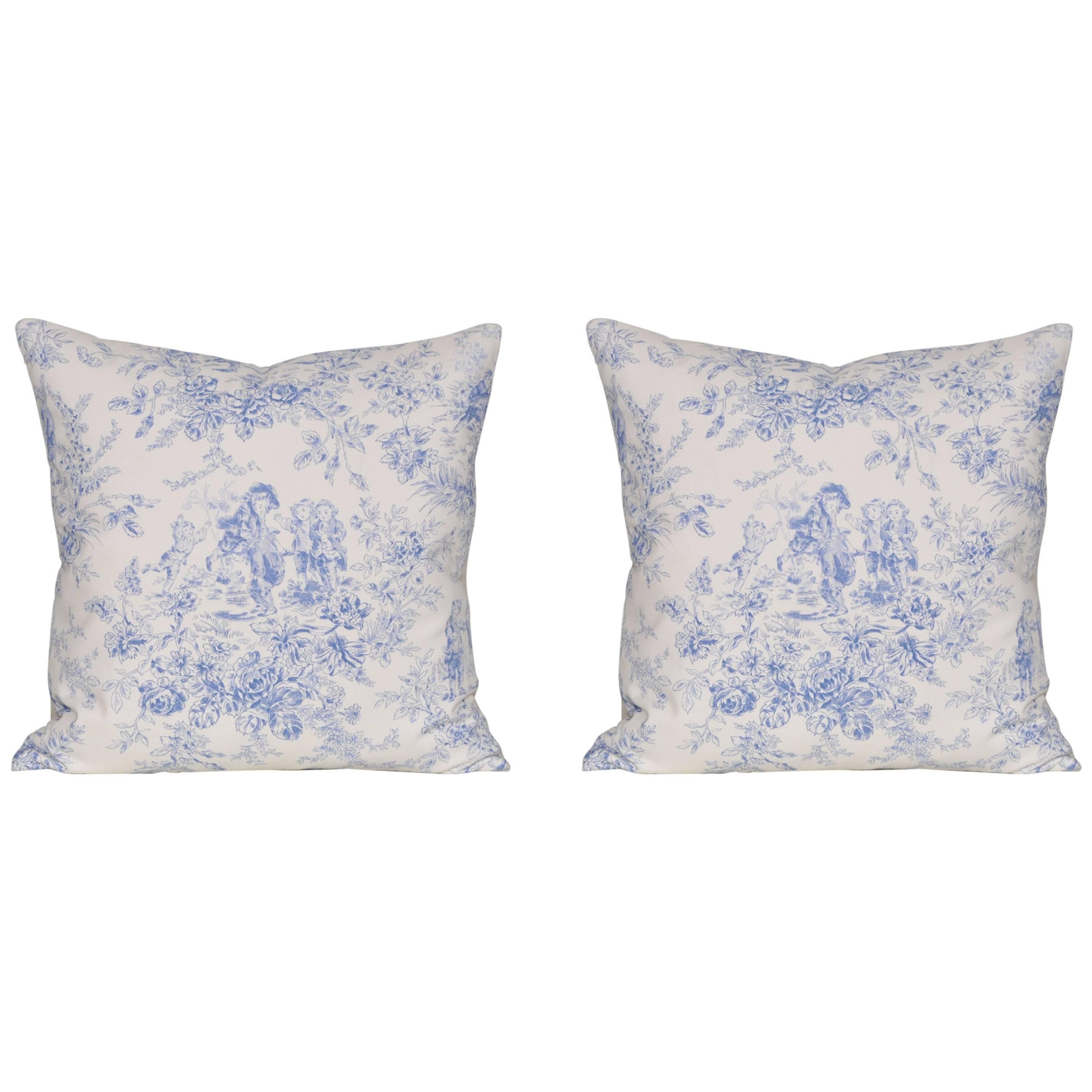 Pair of Vintage French Blue 'Toile De Jouy' Cushions Pillows with in Irish Linen For Sale