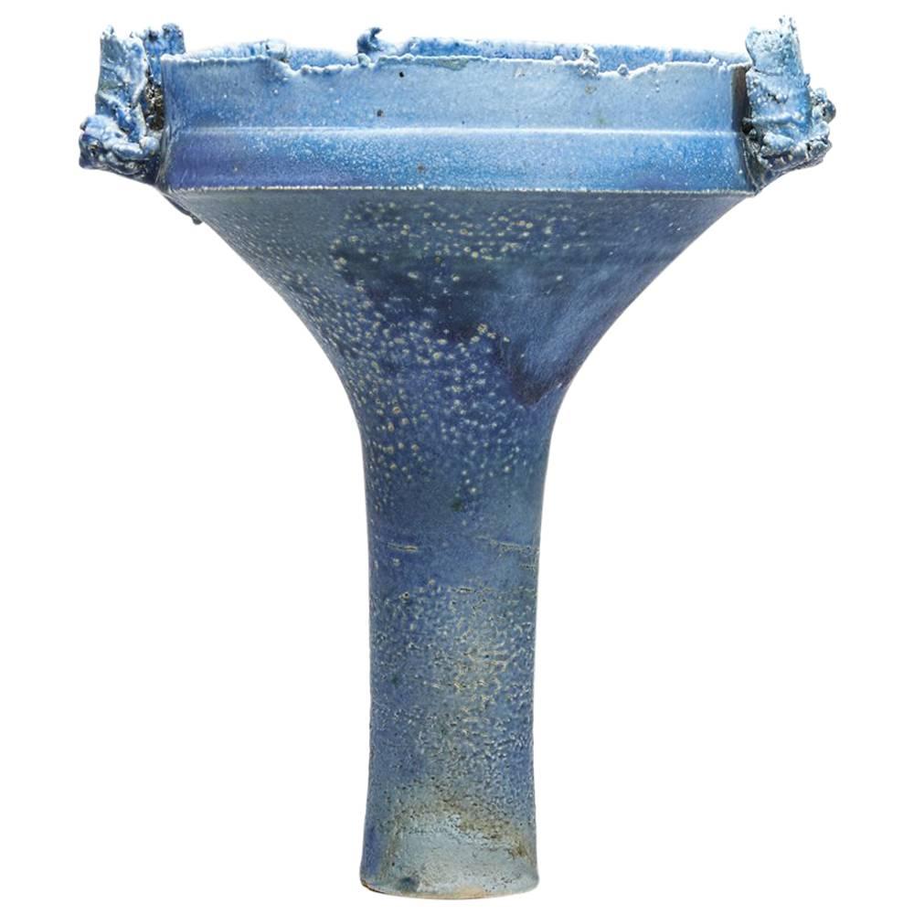 Grand récipient bleu avec ailes en poterie de studio britannique Colin Pearson