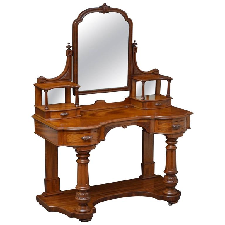 Victorian Mahogany Duchess Table For Sale at 1stdibs