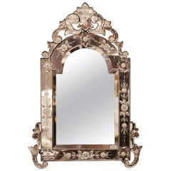 Early 20th Century Medium Size Venetian Mirror with Crest