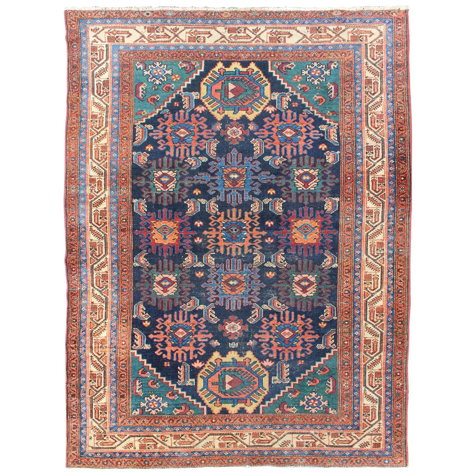 Tapis persan ancien Malayer avec un design sub géométrique coloré sur toute sa surface
