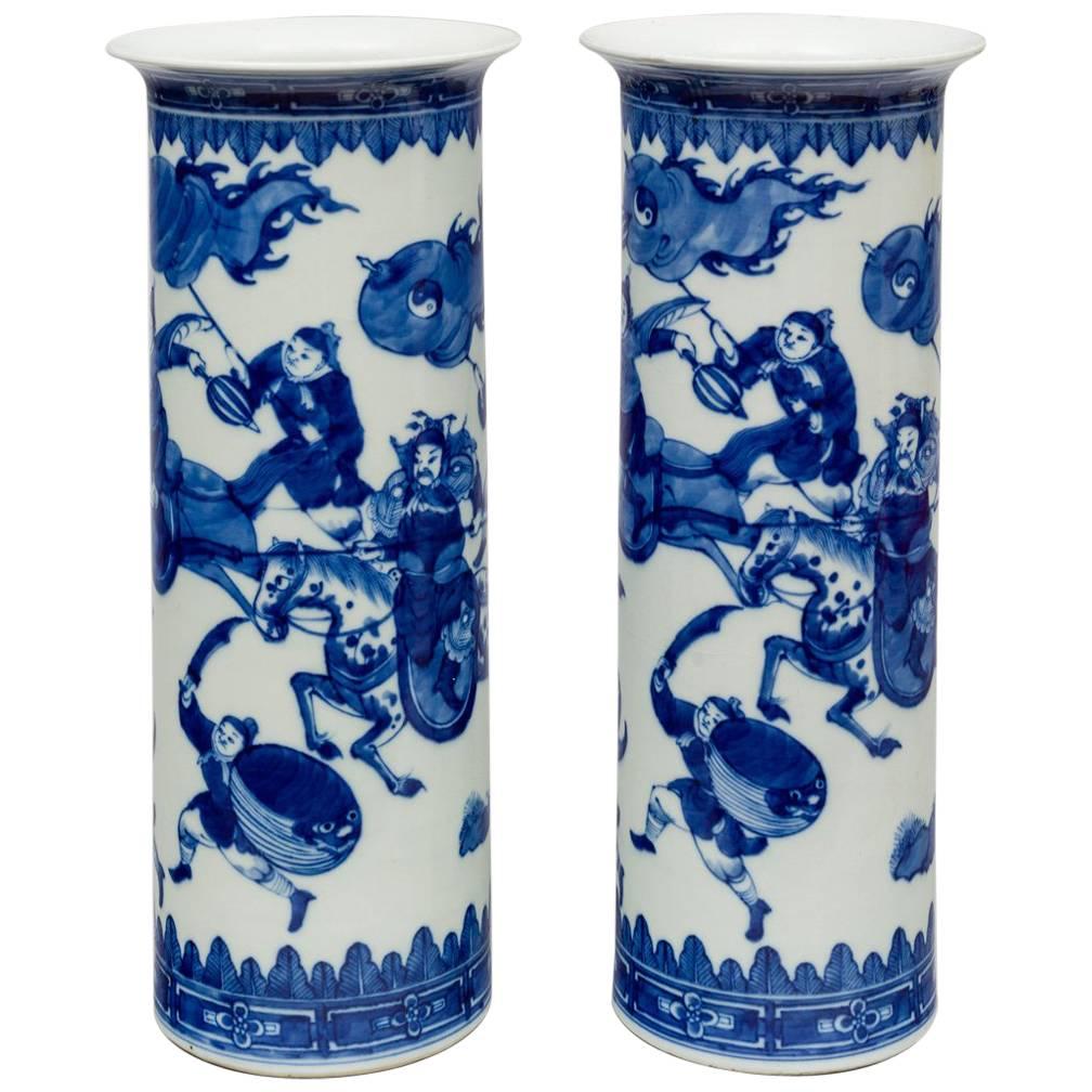 Pair of Chinese Blue and White Cylindrical Vases For Sale