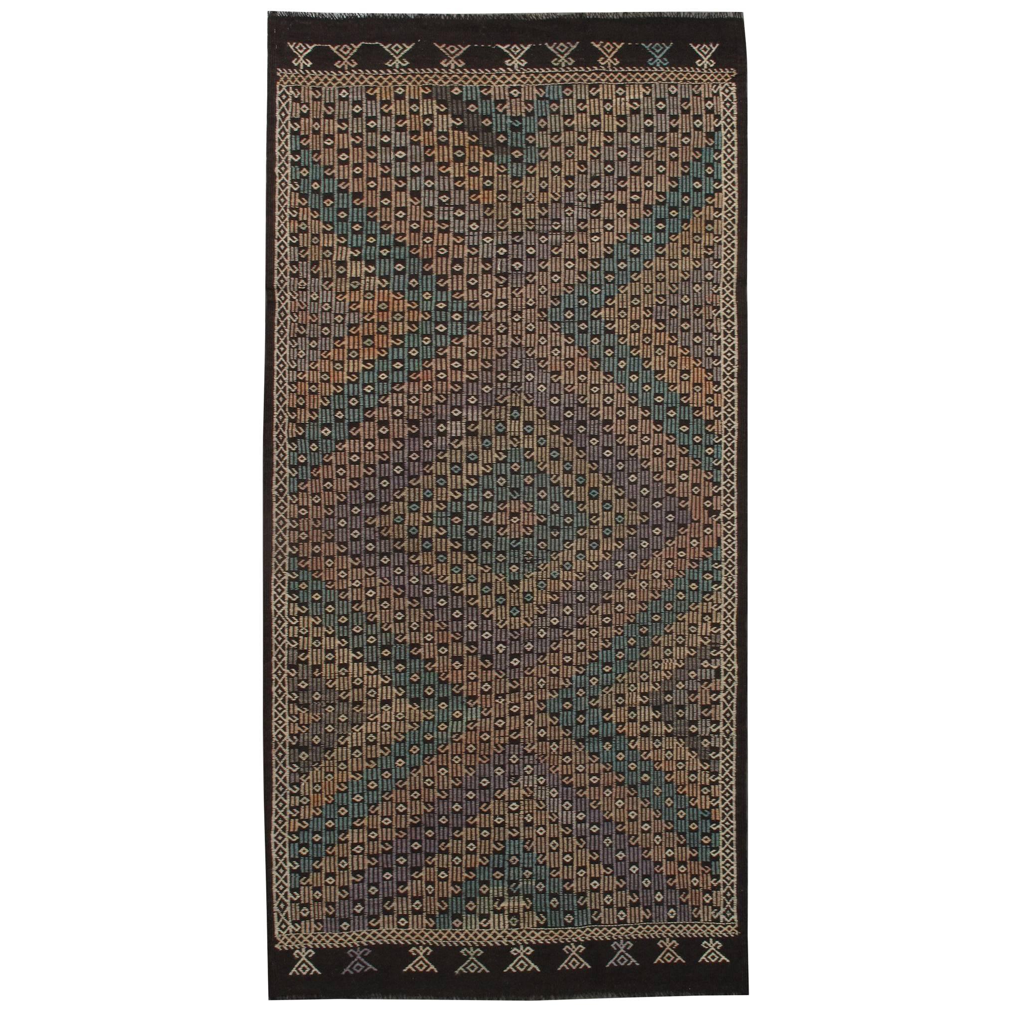 Beautifully Designed Vintage Sumahk Rug For Sale