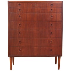 Mid-Century Modern Chest of Drawers in Teak 11