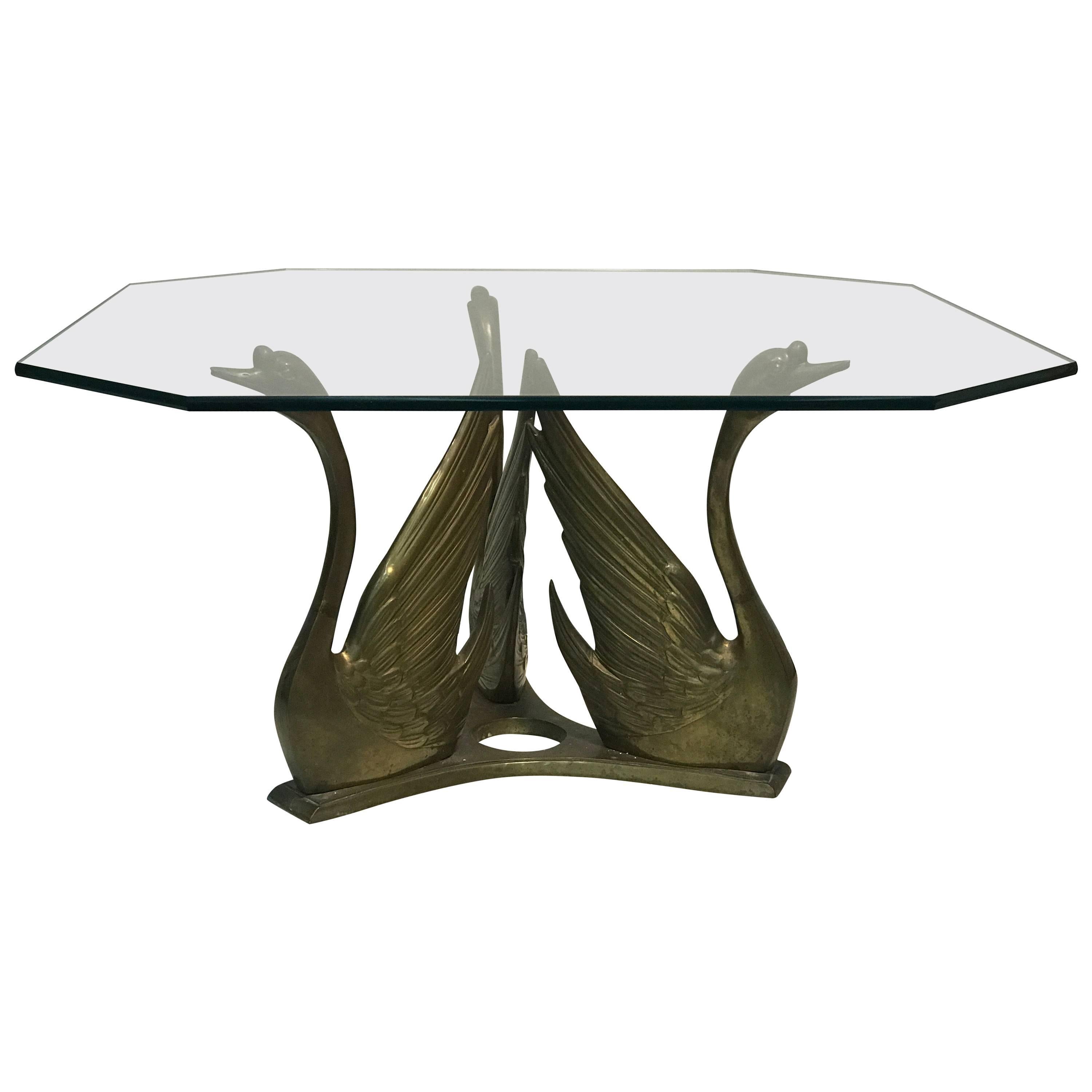 Exceptional Coffee Table with Beautiful Seated Swan Base in the Style of Jansen For Sale