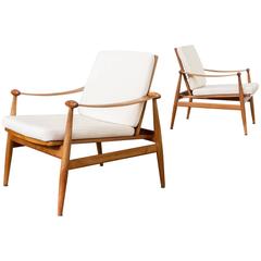 1960er Finn Juhl FD-133 Spade Fauteuil für France & Son:: Satz von zwei