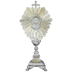 French Sterling Silver and Vermeli Monstrance Decorated with Cherubs
