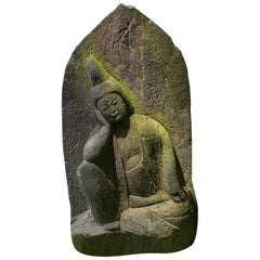 sculpture de jardin en forme de Bouddha endormi du 16ème siècle