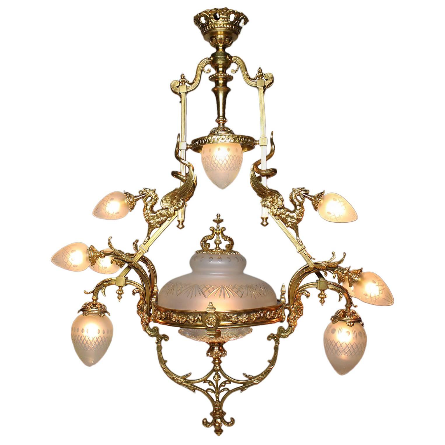 French Belle Epoque 19th-20th Century Neoclassical Style Gilt-Bronze Chandelier For Sale