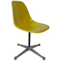 Retro Eames Swivelling Aluminium Group Desk Chair