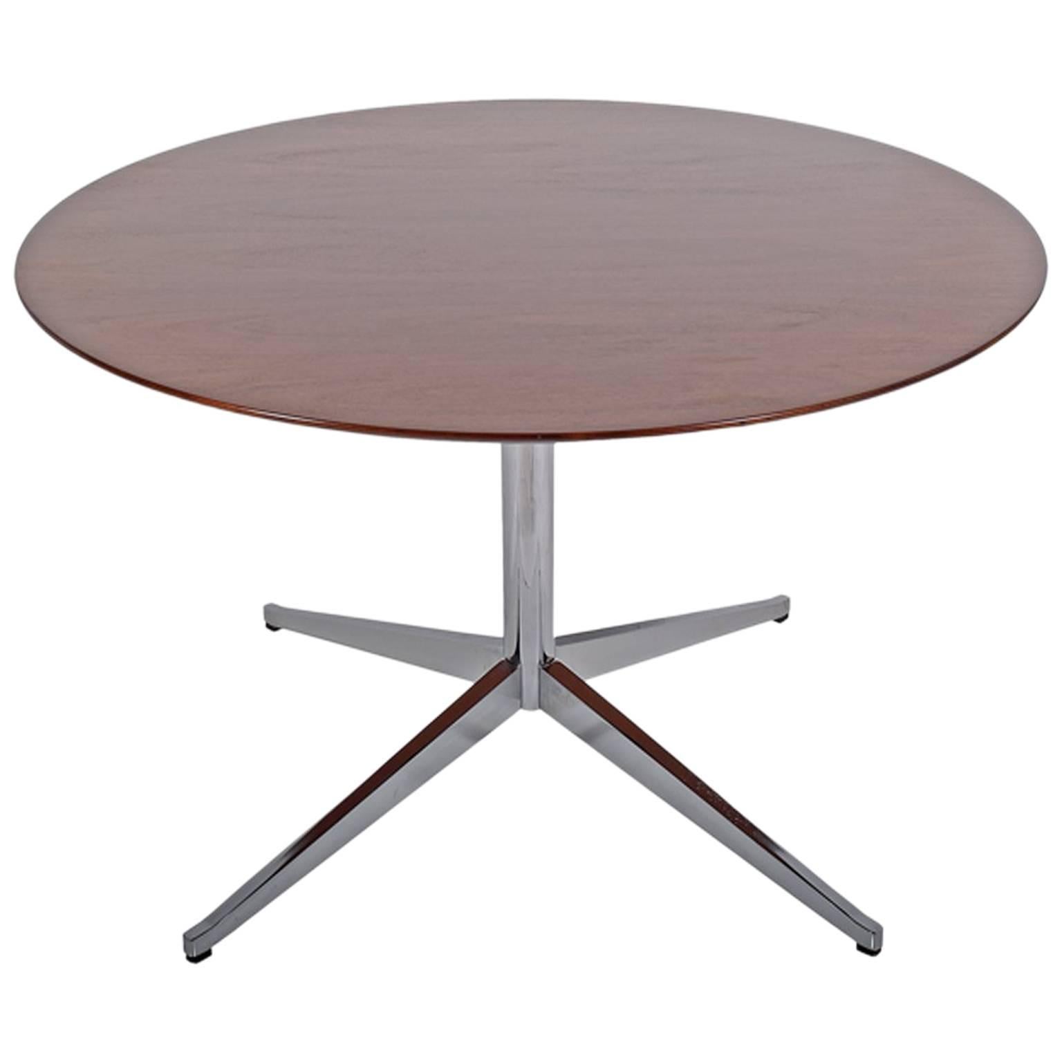 Round Table by Florence Knoll for Knoll