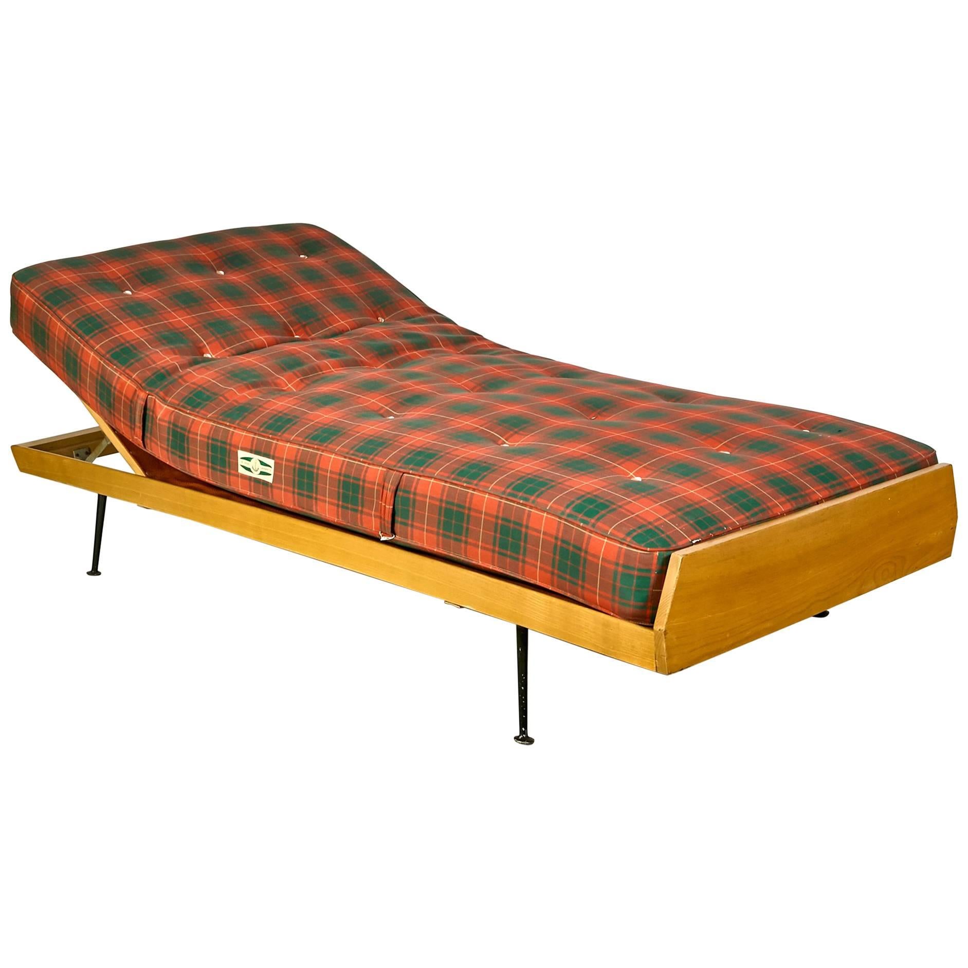German Daybed with Slant Legs, 1950s For Sale