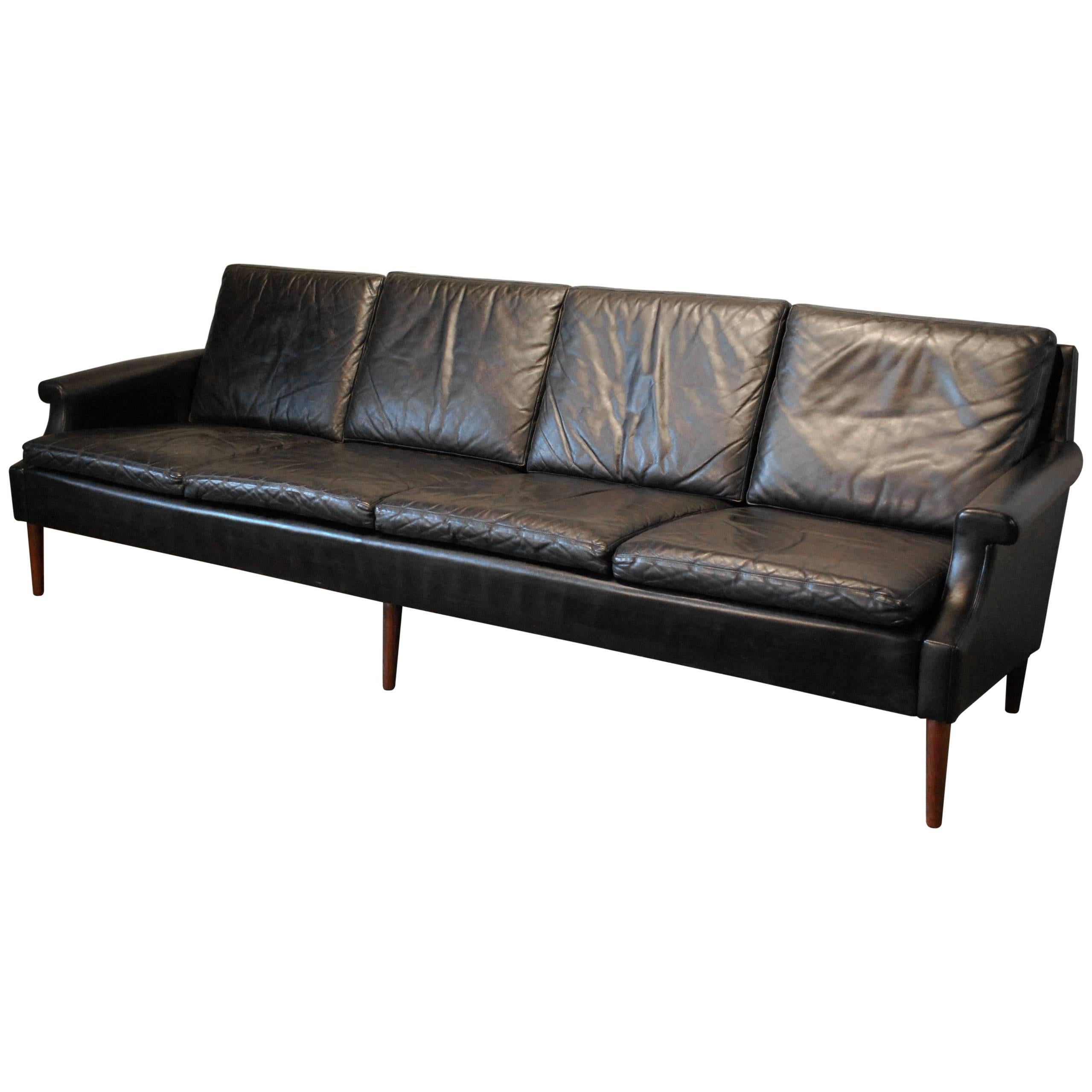 Georg Thams Designed Danish Modern Leather Sofa, circa 1960 For Sale