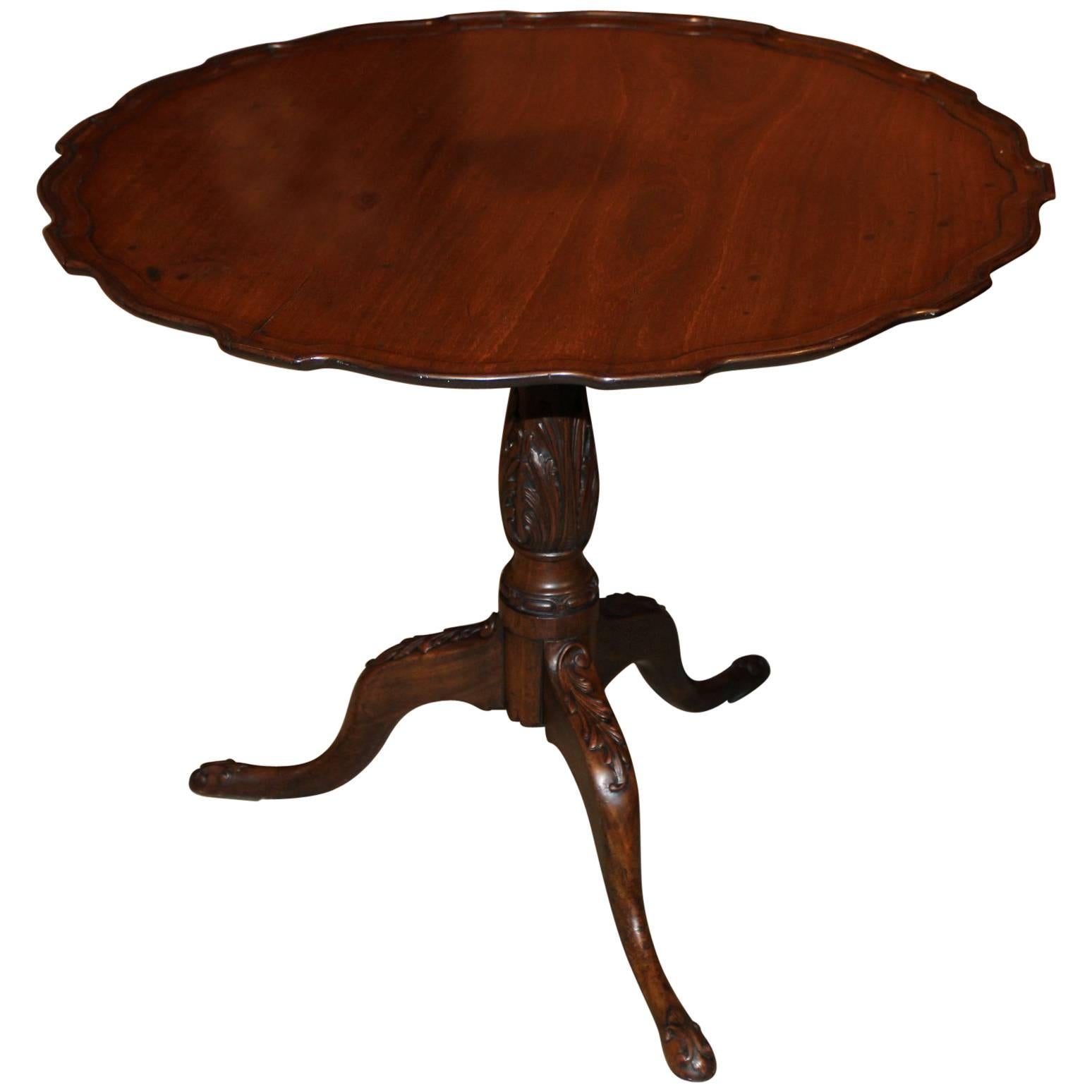 18th Century Georgian Mahogany Pie Crust Carved Tilt-Top Tea Table