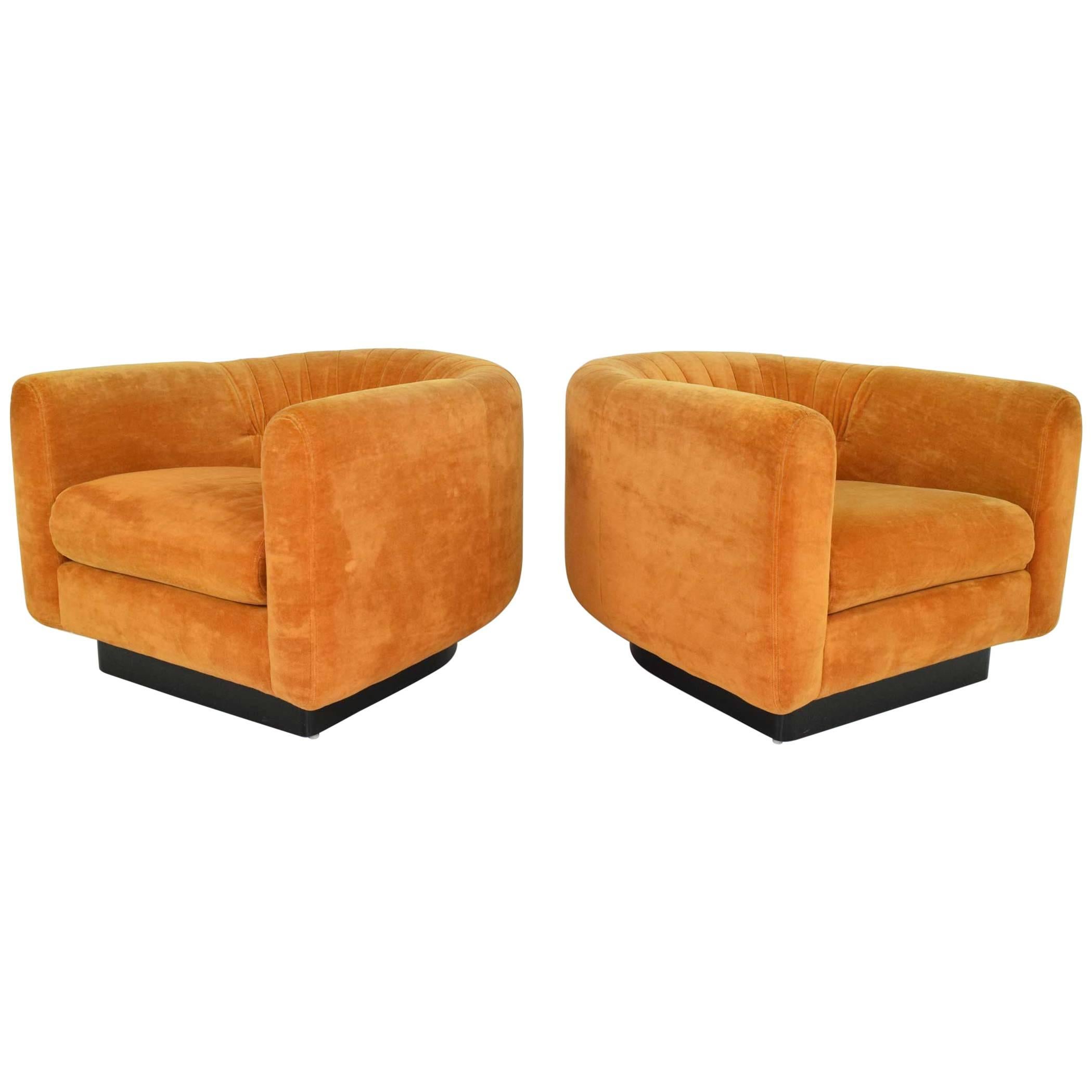 Pair of Milo Baughman style Lounge Chairs by Metropolitan Furniture Company