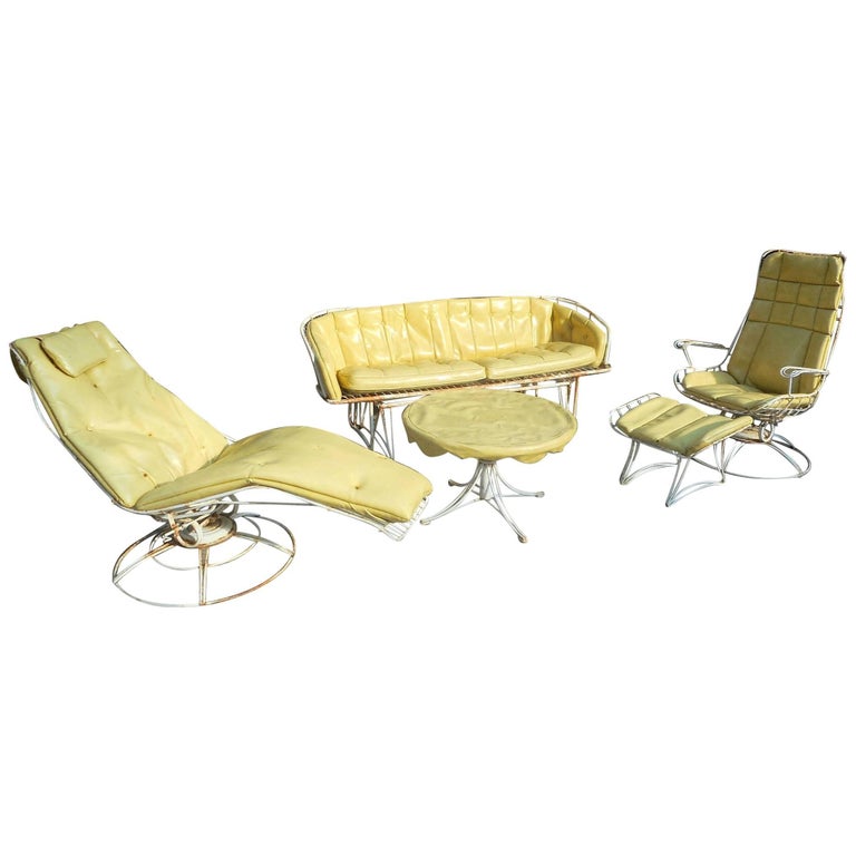 Mid Century Modern Five Piece Wrought Iron Homecrest Patio Set At 1stdibs