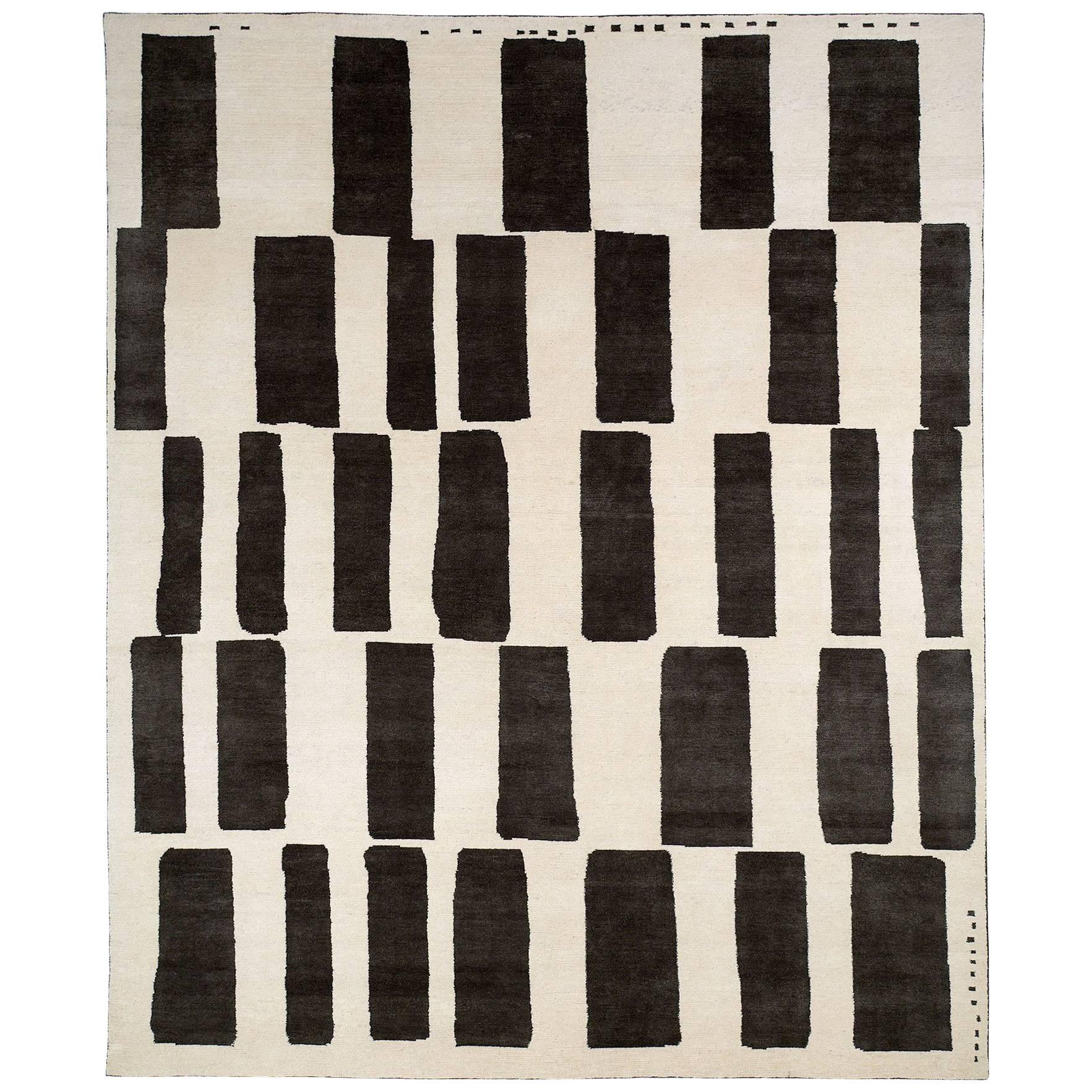 Black and White Tibetan Wool and Silk Area Rug By CARINI 8x10