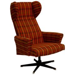 Swivel Lounge Chair 1
