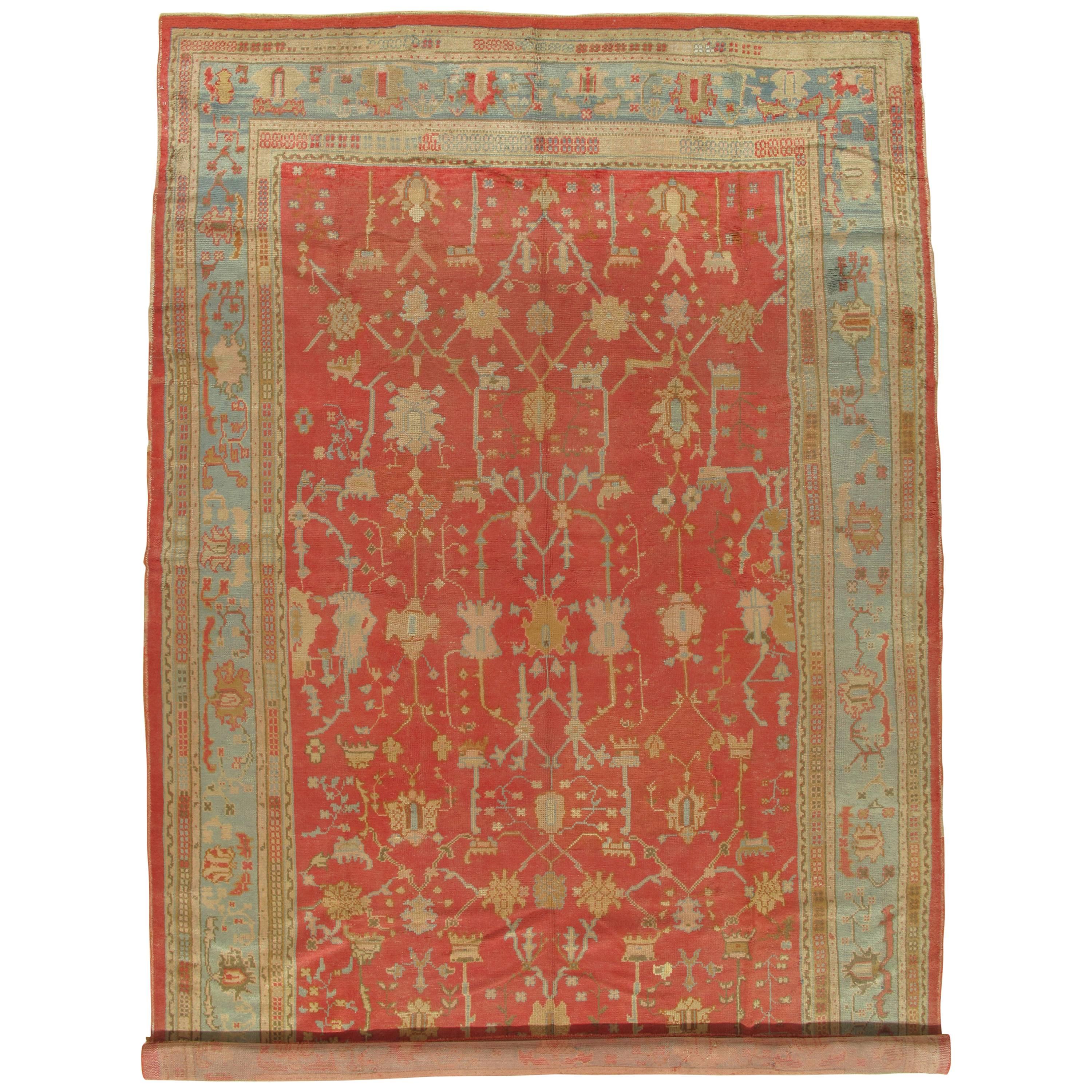 Antiker antiker Oushak-Teppich, Orientteppich, handgefertigte Koralle, Elfenbein und Hellblau, weich