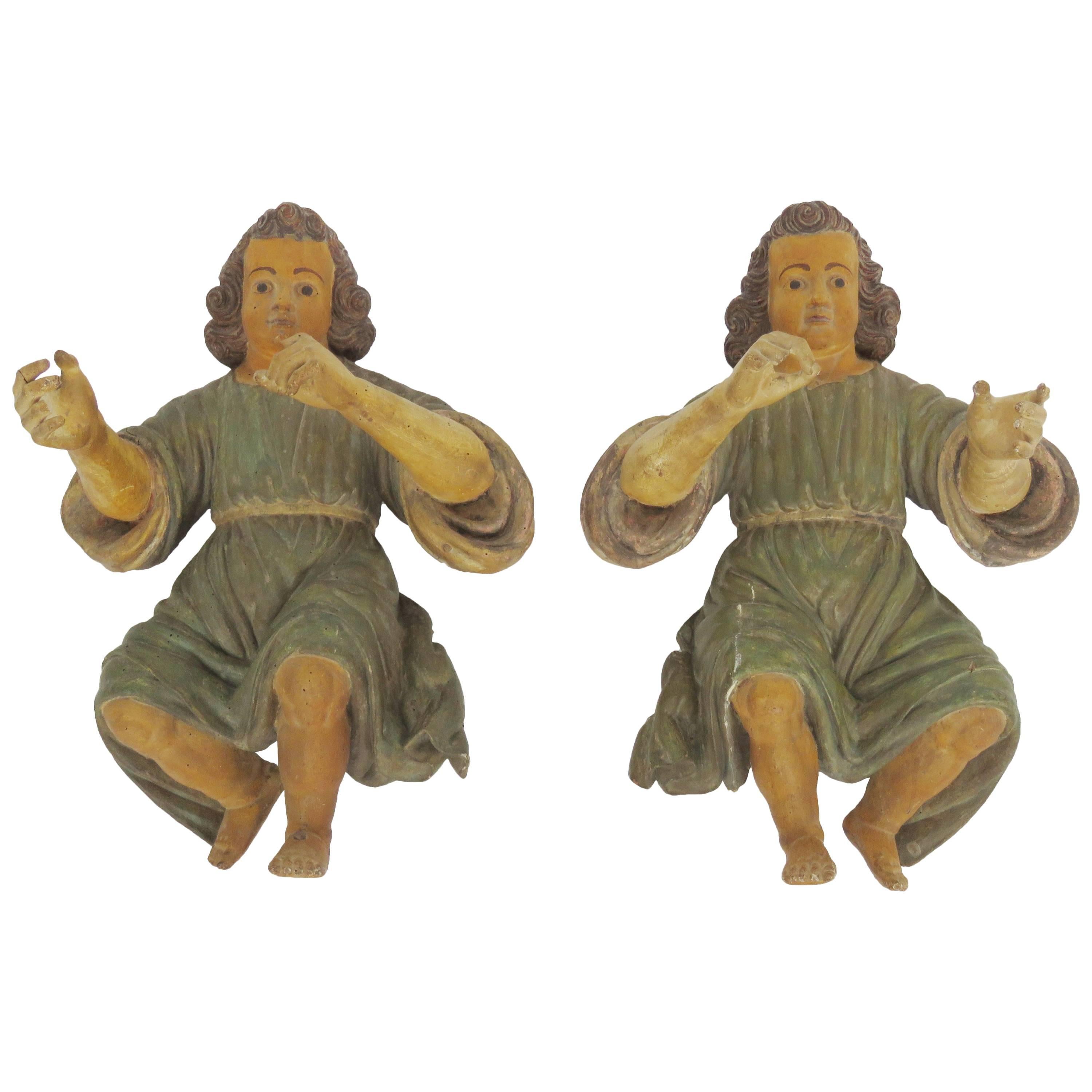 18th Century Large Pair of Polychromed Cherubs For Sale