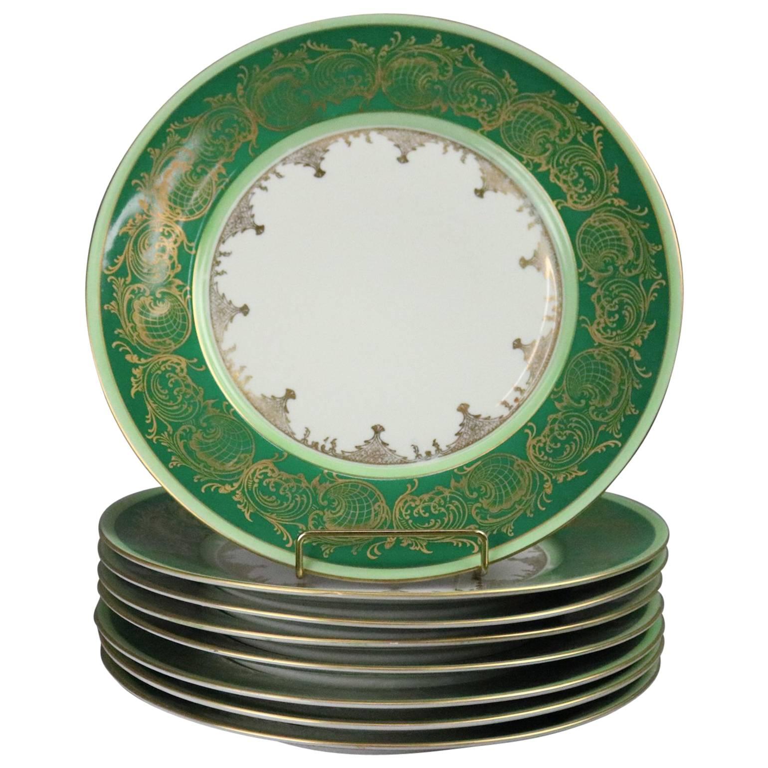 Eight Bavarian Gold Gilt Decorated Emerald Dinner Plates, Germany, circa 1890
