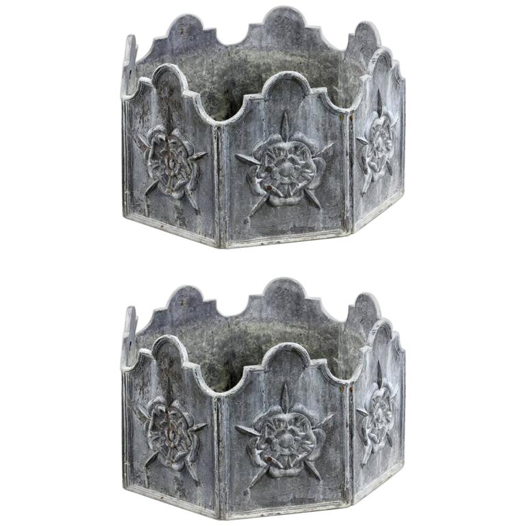 Pair of English Lead Tudor Planter Garden Boxes or Jardinieres For Sale