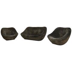 Important Salon, Pierre Paulin Sofa with Two Armchairs in Suede Model Bonnie 500 7