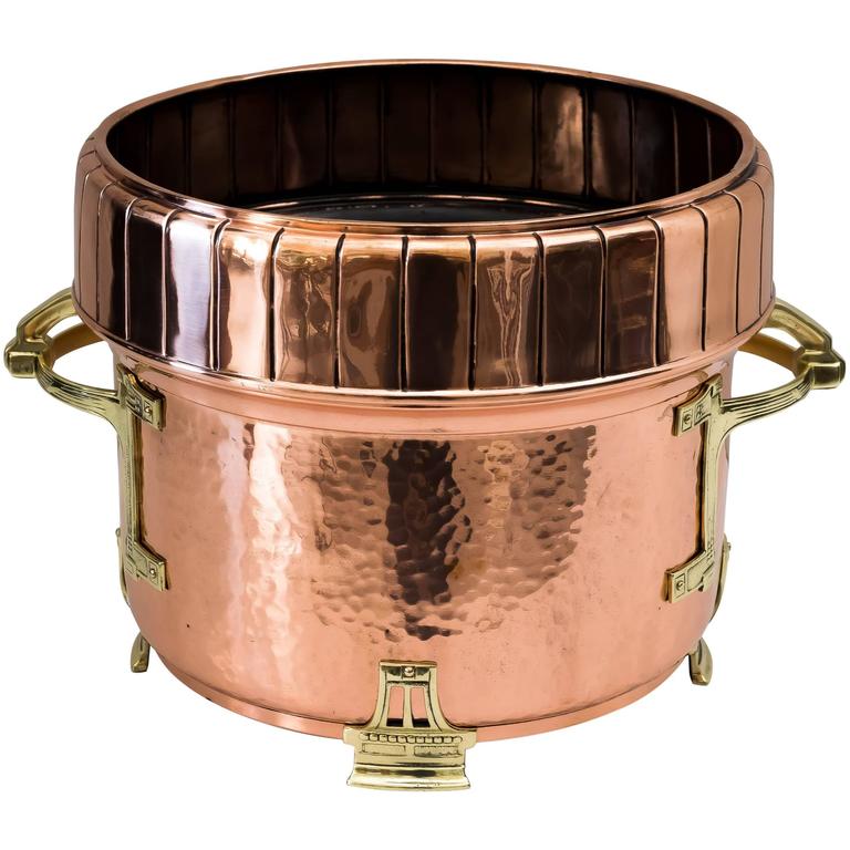 Beautiful Hammered Copper, Brass Pot For Sale at 1stdibs