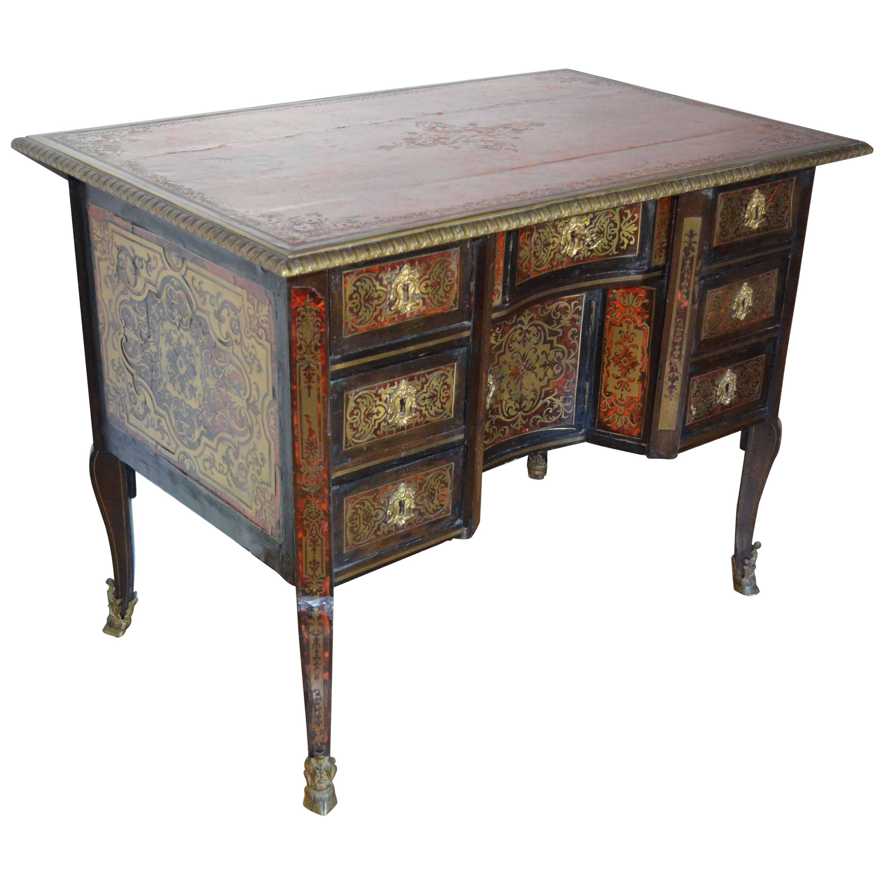 Early 18th Century Writing Desk with Original Leather Top For Sale